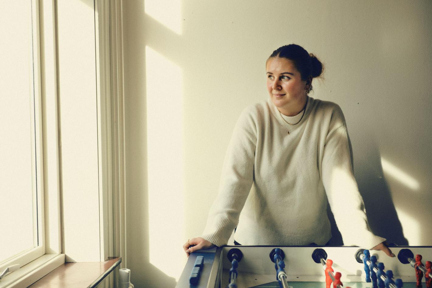mathilde ved fodboldbord